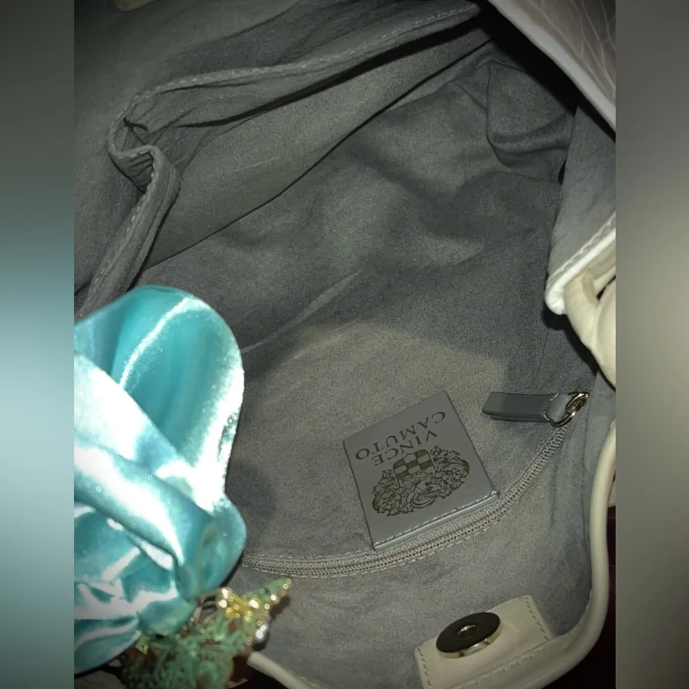 Vince Camuto Deeha Hobo Bag with VC Dust Bag - Picture 8 of 16